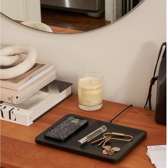 🆕 COURANT Catch:3 Cream Leather Wireless Charging Tray - Picture 3 of 10